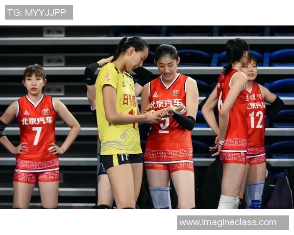 上海篮球队强势领跑钻石联赛积分榜以99分稳居第一位 上海篮球队强势领跑钻石联赛积分榜以99分稳居第一位