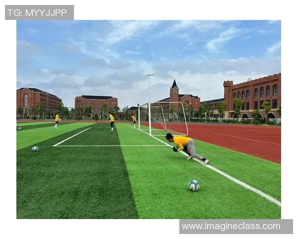 提升足球技能的加练方法与实用技巧分享