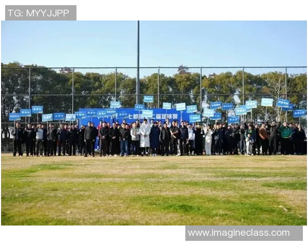 激烈角逐与团队协作足球赛中的精彩瞬间与感悟