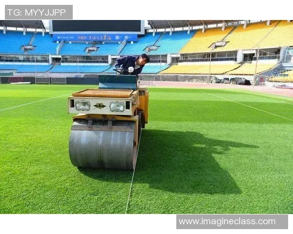 足球裁判耳机的技术革新与应用探讨提升比赛公正性与裁判沟通效率 足球裁判耳机的技术革新与应用探讨提升比赛公正性与裁判沟通效率